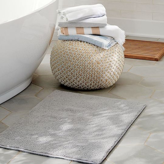 bath rugs and mats